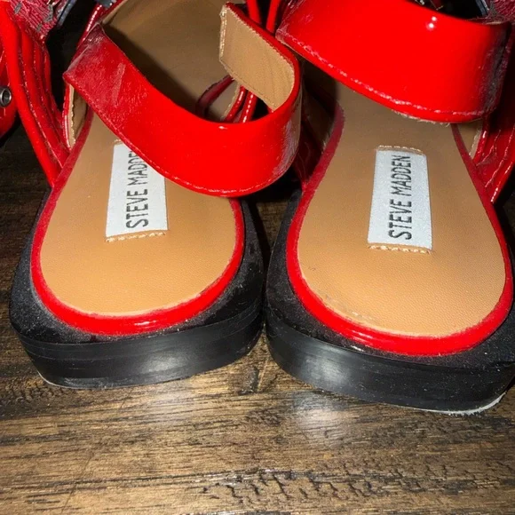 Steve Madden Red Patent Buckle Flats - Picture 4 of 10